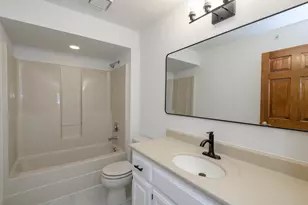18465 St Andrew Ct, Brookfield, WI 53045 - Photo 20