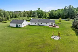 3538 Greenview Ct, Manitowoc Rapids, WI 54230 - Photo 8