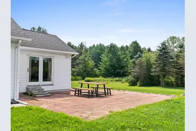 3538  Greenview Ct, Manitowoc Rapids, WI 54230 - Photo 6