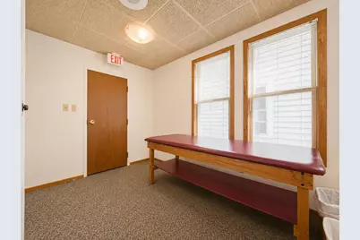 966 S 60th St, West Allis, WI 53214 - Photo 16