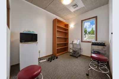 966 S 60th St, West Allis, WI 53214 - Photo 8