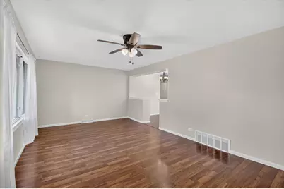 917  111th St, Pleasant Prairie, WI 53158 - Photo 2