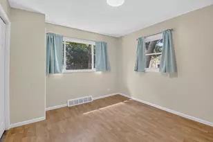 917 111th St, Pleasant Prairie, WI 53158 - Photo 16