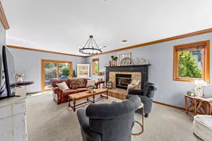 W237N3390 Five Fields Rd, Pewaukee, WI 53072 - Photo 8