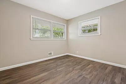 6432 N 84th St, Milwaukee, WI 53224 - Photo 16