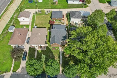 4554 S 48th St, Greenfield, WI 53220 - Photo 46