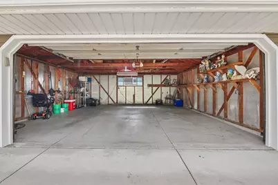 4554 S 48th St, Greenfield, WI 53220 - Photo 44
