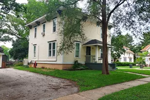 619 Division St, Mukwonago, WI 53149 - Photo 2