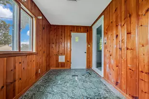 2436 E Whittaker Ave, Saint Francis, WI 53235 - Photo 20