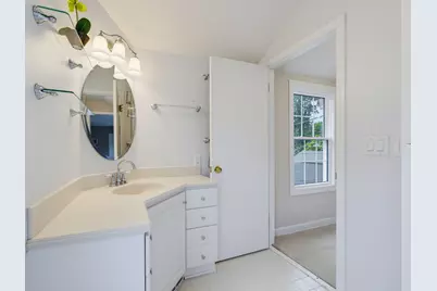 5251 N Santa Monica Blvd, Whitefish Bay, WI 53217 - Photo 22