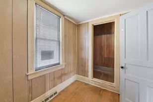 1412 S 32nd St, Milwaukee, WI 53215 - Photo 8