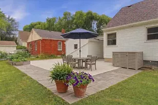 2016 S 96th St, West Allis, WI 53227 - Photo 4