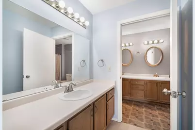 3651 E Barbara Ct #6, Oak Creek, WI 53154 - Photo 14