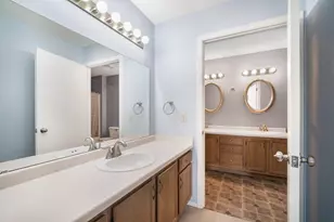 3651 E Barbara Ct, Oak Creek, WI 53154 - Photo 14