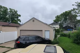2327 Meachem St, Racine, WI 53403 - Photo 16