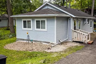 2908 Circle Dr, Burlington, WI 53105 - Photo 1