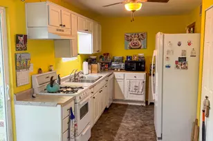 2908 Circle Dr, Burlington, WI 53105 - Photo 2