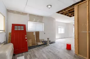 3718 N 7th St, Milwaukee, WI 53212 - Photo 10