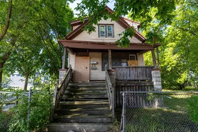 2532 W Lloyd St, Milwaukee, WI 53205 - Photo 2