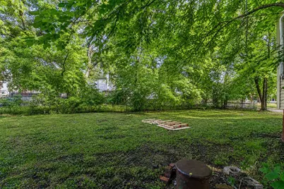2532 W Lloyd St, Milwaukee, WI 53205 - Photo 4