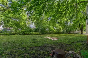2532 W Lloyd St, Milwaukee, WI 53205 - Photo 4