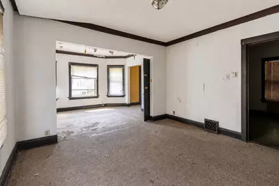 2416 N 39th St #2418, Milwaukee, WI 53210 - Photo 16