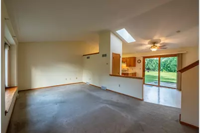 9601 W Darnel Ave, Milwaukee, WI 53224 - Photo 4