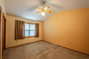9601 W Darnel Ave, Milwaukee, WI 53224 - Photo 16
