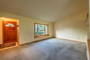 9601 W Darnel Ave, Milwaukee, WI 53224 - Photo 8