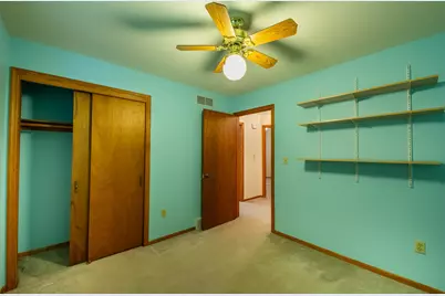 9601 W Darnel Ave, Milwaukee, WI 53224 - Photo 20