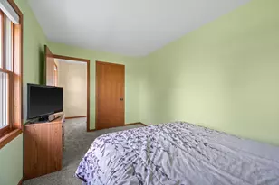 W1215 Jolly Ct, Ixonia, WI 53036 - Photo 34