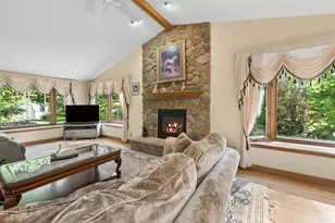 W3451 Wildwood Dr, Geneva, WI 53147 - Photo 4