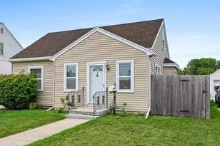 419 S 30th St, Manitowoc, WI 54220 - Photo 16
