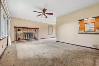 10611 W Silver Spring Dr, Milwaukee, WI 53225 - Photo 4