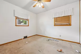 10611 W Silver Spring Dr, Milwaukee, WI 53225 - Photo 18