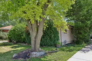 10611 W Silver Spring Dr, Milwaukee, WI 53225 - Photo 40