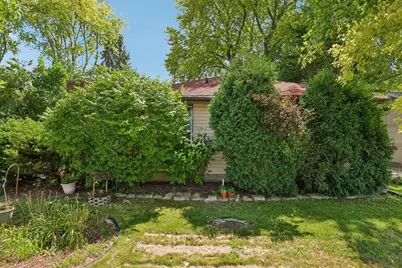 10611 W Silver Spring Dr, Milwaukee, WI 53225 - Photo 38