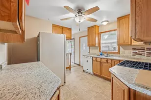10611 W Silver Spring Dr, Milwaukee, WI 53225 - Photo 10