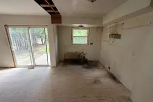 6414 N 101st St, Milwaukee, WI 53224 - Photo 6
