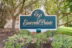 18730 Emerald Cir, Brookfield, WI 53045 - Photo 16
