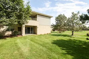 18730 Emerald Cir, Brookfield, WI 53045 - Photo 12