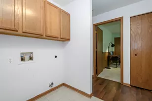 18730 Emerald Cir, Brookfield, WI 53045 - Photo 10