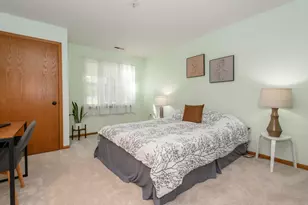 18730 Emerald Cir, Brookfield, WI 53045 - Photo 8