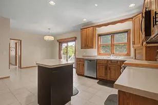 W7885 Country Ave, Holland, WI 54636 - Photo 10
