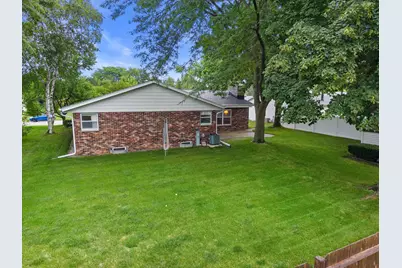W164N10543  Timberline Ct, Germantown, WI 53022 - Photo 34