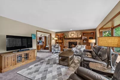 W144N4871  Stone Dr, Menomonee Falls, WI 53051 - Photo 24