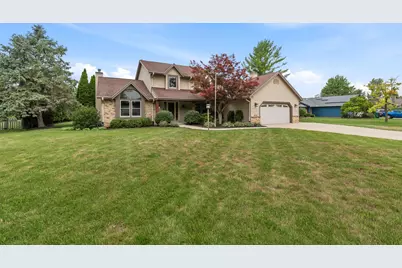 W144N4871  Stone Dr, Menomonee Falls, WI 53051 - Photo 4