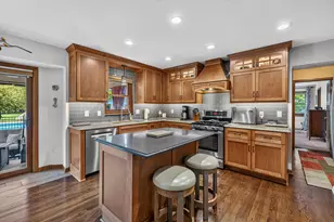 W144N4871 Stone Dr, Menomonee Falls, WI 53051 - Photo 14
