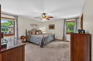 W144N4871 Stone Dr, Menomonee Falls, WI 53051 - Photo 28