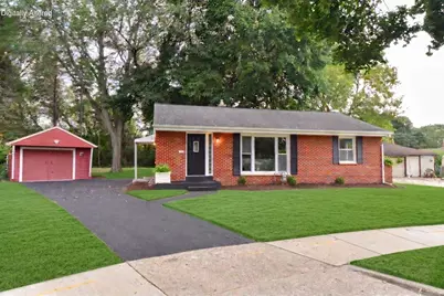 3675 S Taylor Ct, Milwaukee, WI 53207 - Photo 2